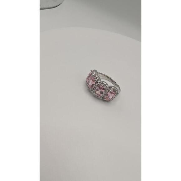Elegant Pink Stone Cocktail Ring Size 7 - Picture 4 of 9